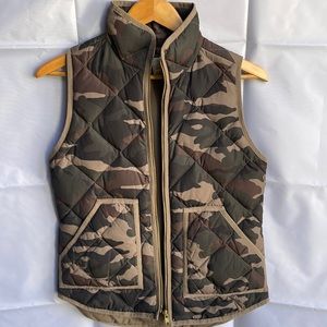 JCrew camo vest size xxs